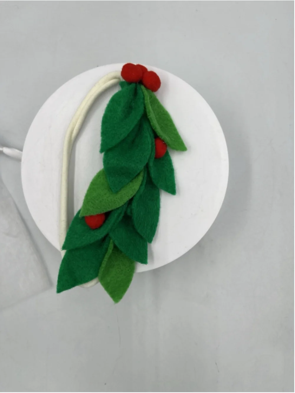 Mistletoe Holiday Hair Accessory THROW UP YOUR HAIR IN HOLIDAY STYLE NEW
